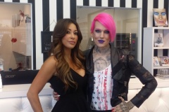 Jeffree-Star-posing-with-Lissette-Waugh-at-L-Makeup-Institute