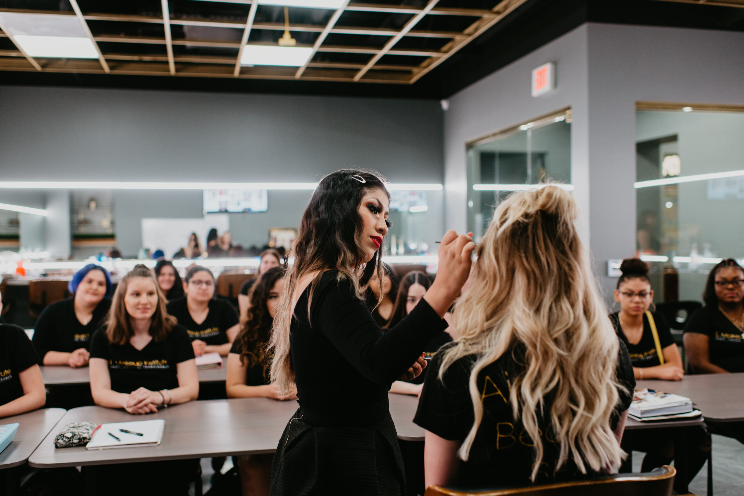 Makeup Classroom to become a Professional Makeup Artist